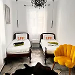 Old Town Retreat 4*