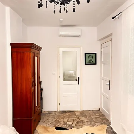 Old Town Retreat Guest house Rhodes City