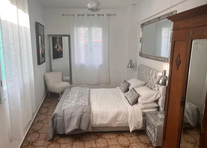 Old Town Retreat 게스트하우스 Rhodes City